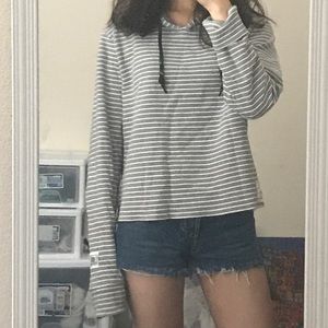 Gujee grey striped hoodie